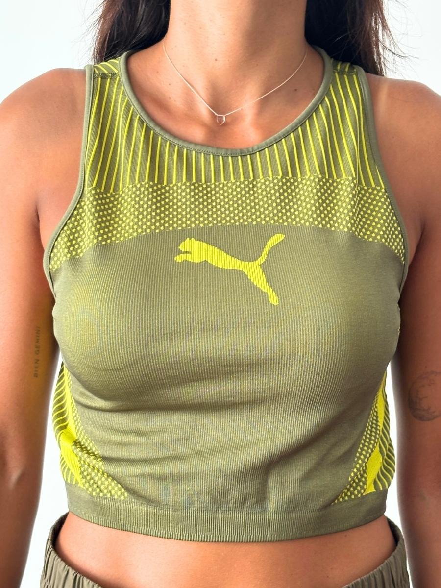 Puma - Top Deportivo Verde | Diseño Athleisure Funcional